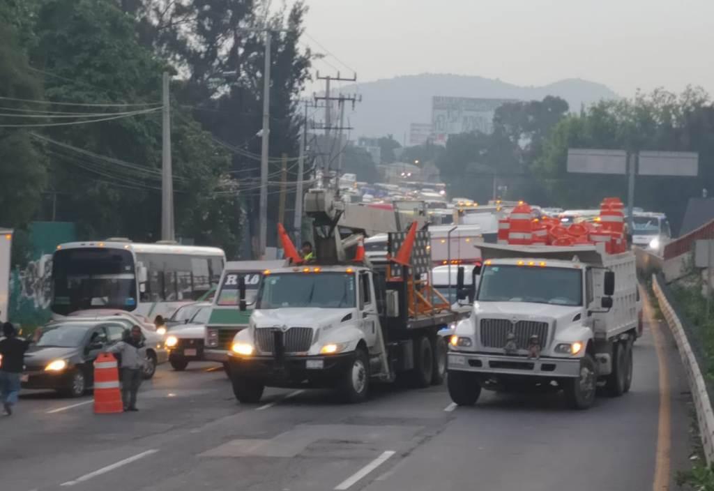 Reabren circulación en la México-Pachuca, tras el retiro de un puente peatonal. | César Velázquez