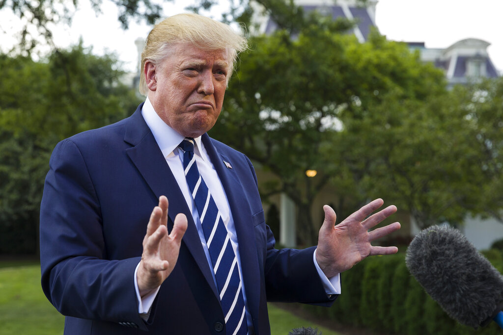 ¿Prohibir las pajitas de plástico? No es prioridad para Trump. AP