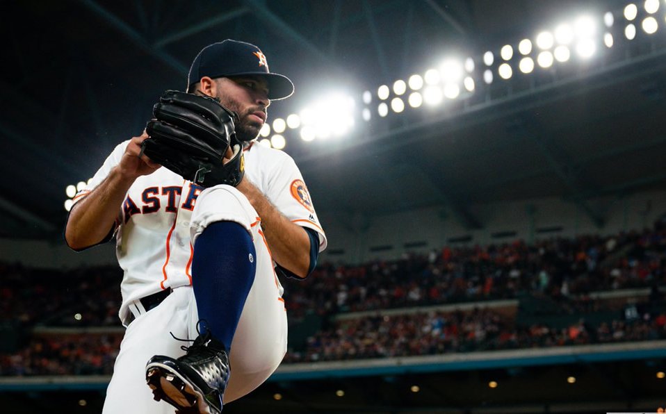 José Urquidy lanza una joya y gana su primer juego en Grandes Ligas (Astros)