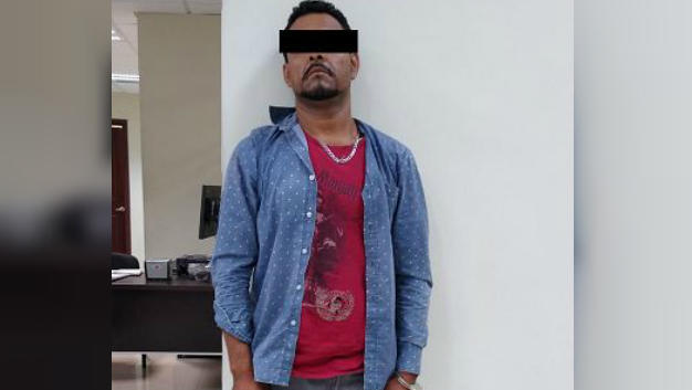 El hombre y el vehículo quedaron a disposición del Ministerio Público. (Especial)