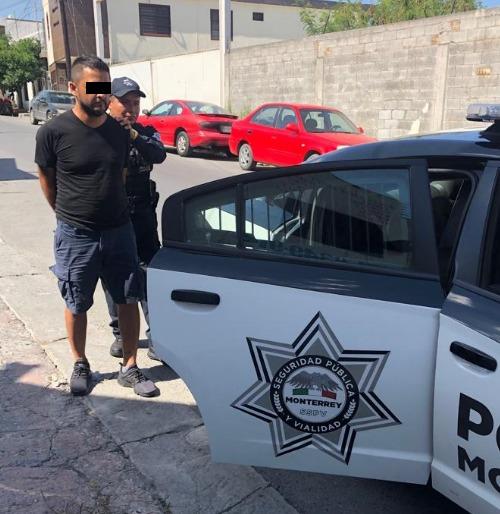Detienen a hombre por manejar moto con reporte de robo en Monterrey ...