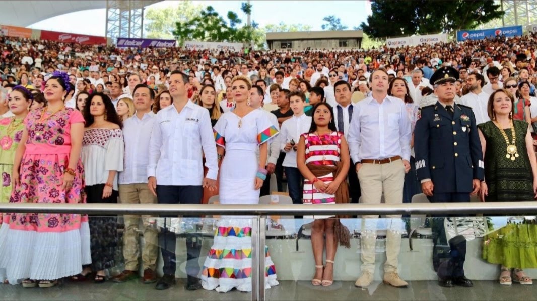 En el inicio de la fiesta acudieron más de más 15 mil personas. (Twitter Alejandro Murat)