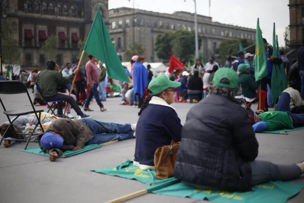 Los campesinos amagaron con mantener indefinidamente su plantón en el Zócalo. | Araceli López