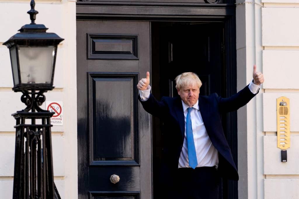 El que fuera alcalde de Londres, partidario de un Brexit duro, sustituirá en el doble cargo de líder "tory" y primer ministro a Theresa May. AFP