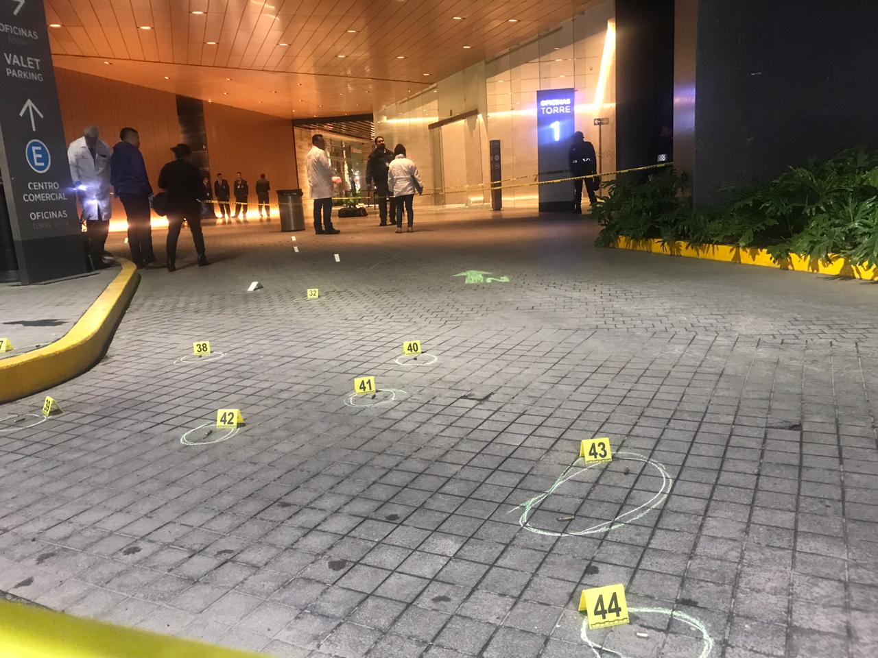 Dos tipos de calibre se encontraron en el restaurante donde una mujer disparó a dos hombres. (Especial)