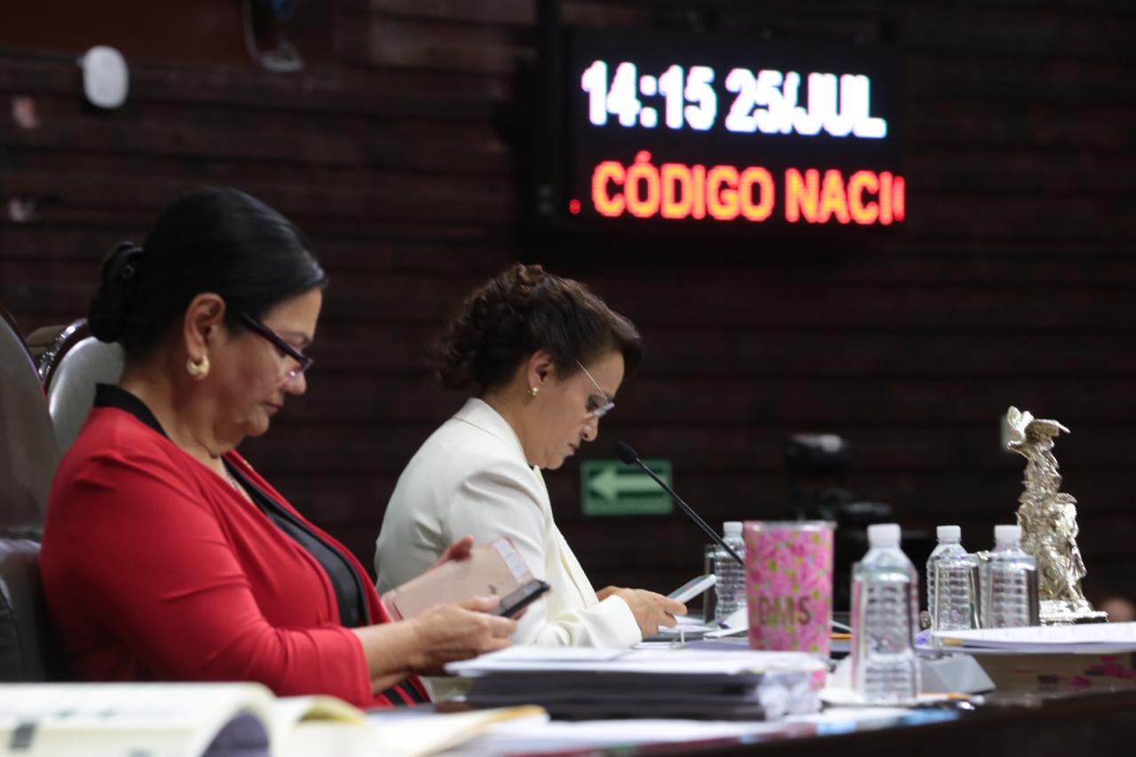 Dulce María Sauri y Dolores Padierna