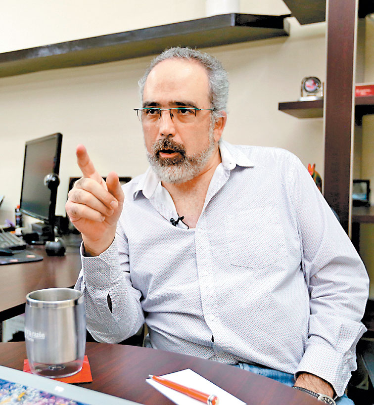 Emiliano Gironella estuvo en "El asalto a la razón". (Nelly salas)