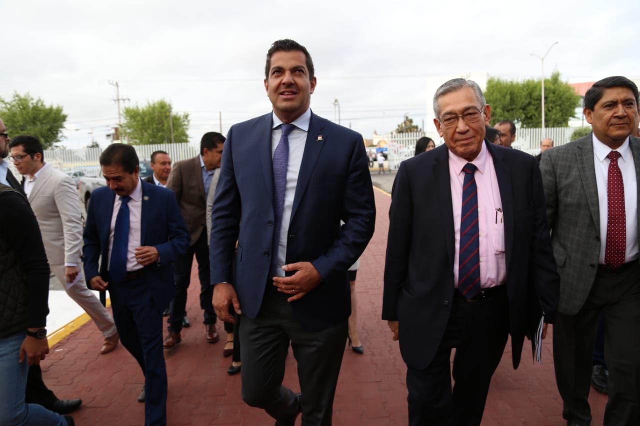 Ricardo Peralta Saucedo, subsecretario de Gobernación federal; Simón Vargas, secretario de Gobernación de Hidalgo. (Jorge Sánchez)