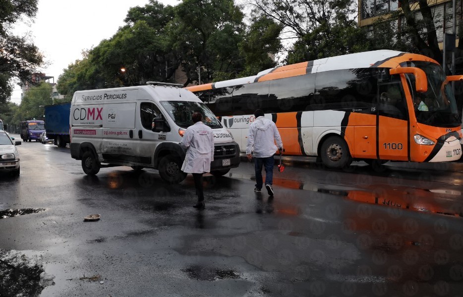 El choque ocurrió en el cruce del Eje 3 Sur y Tlacotalpan, en la colonia Roma Sur. | Jorge Becerril
