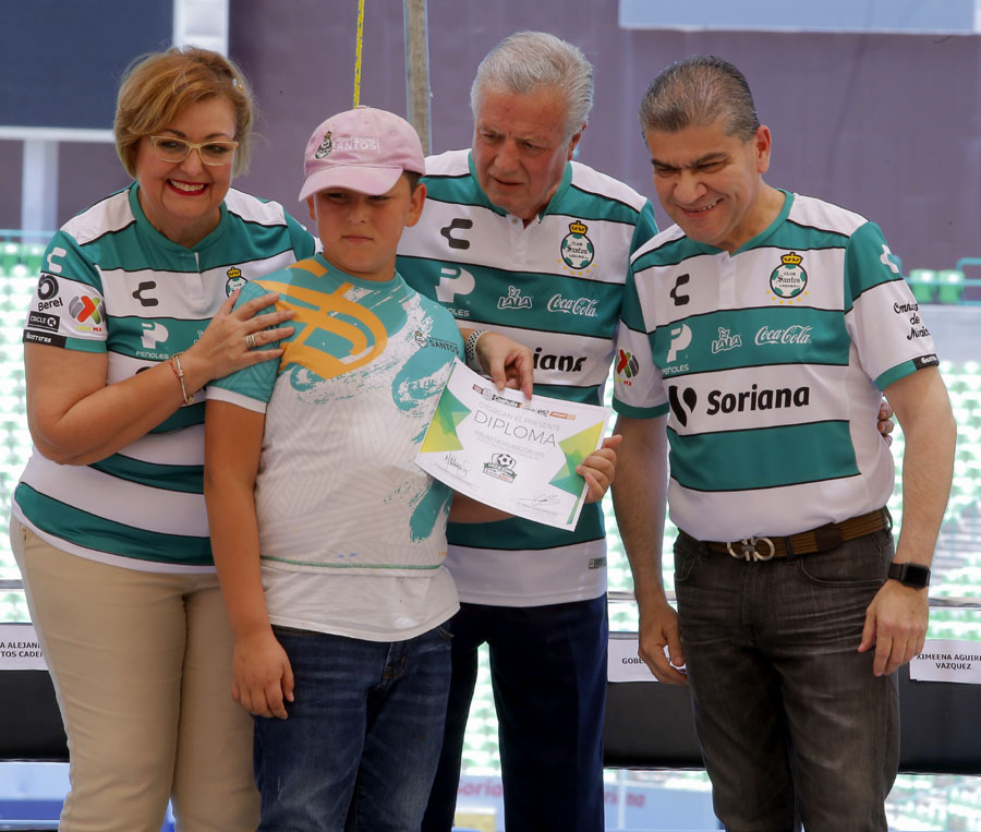 El curso que se impartió de manera simultánea en Torreón, Saltillo y Múzquiz. (Mauricio Román)