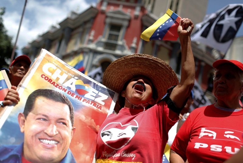 Simpatizantes del fallecido Hugo Chávez celebraron el natalicio de su comandante. (AP)