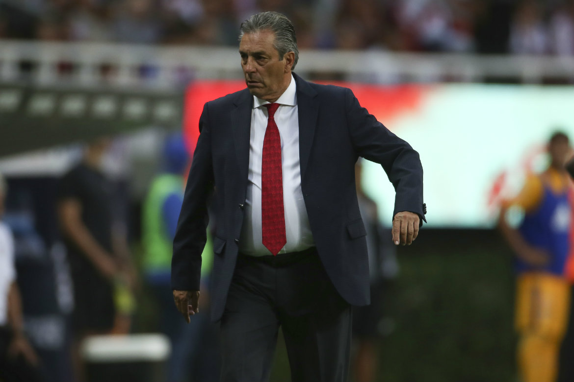 Liga MX: Tomás Boy suspendido un partido tras expulsión ante Tigres (Imago 7)
