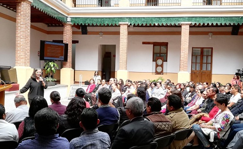 Durante la plática. (Alondra Ávila)