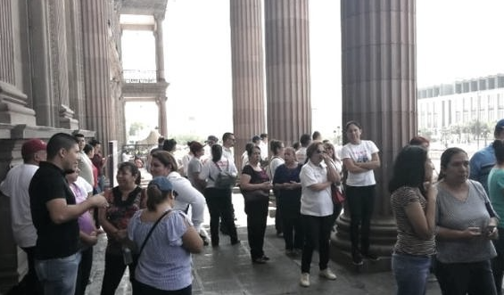 El palacio fue resguardado por elementos de Fuerza Civil. (Foto: Especial)