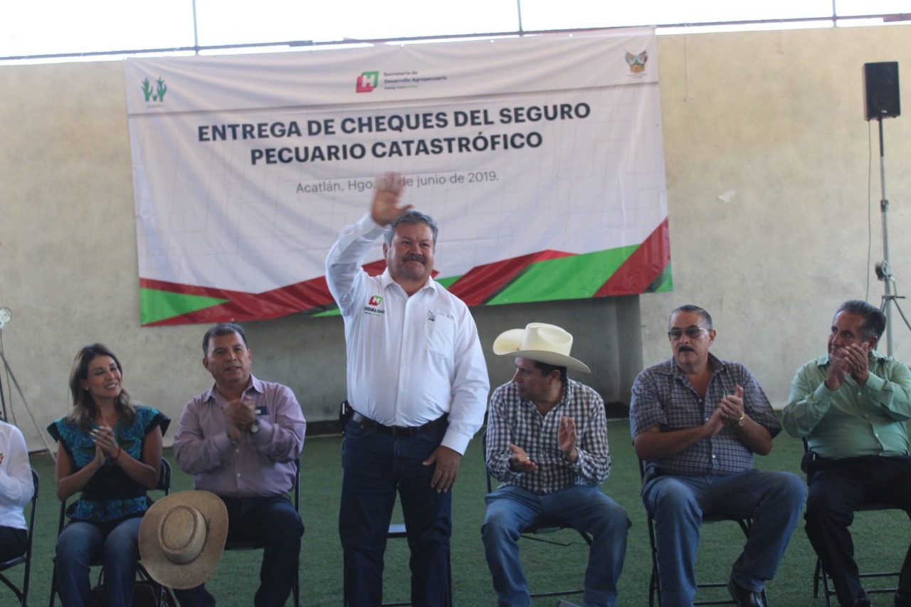Benito Olvera Muñoz, presidente municipal de Acatlán. (Cortesía)