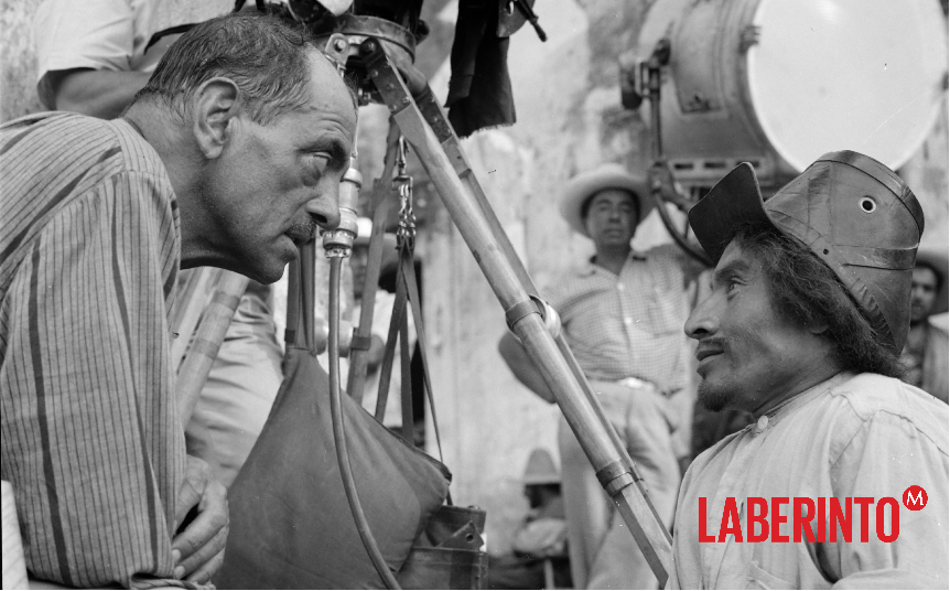 Buñuel en el set de 'Nazarín'. (Cortesía: PHotoEspaña y Fundación Televisa)