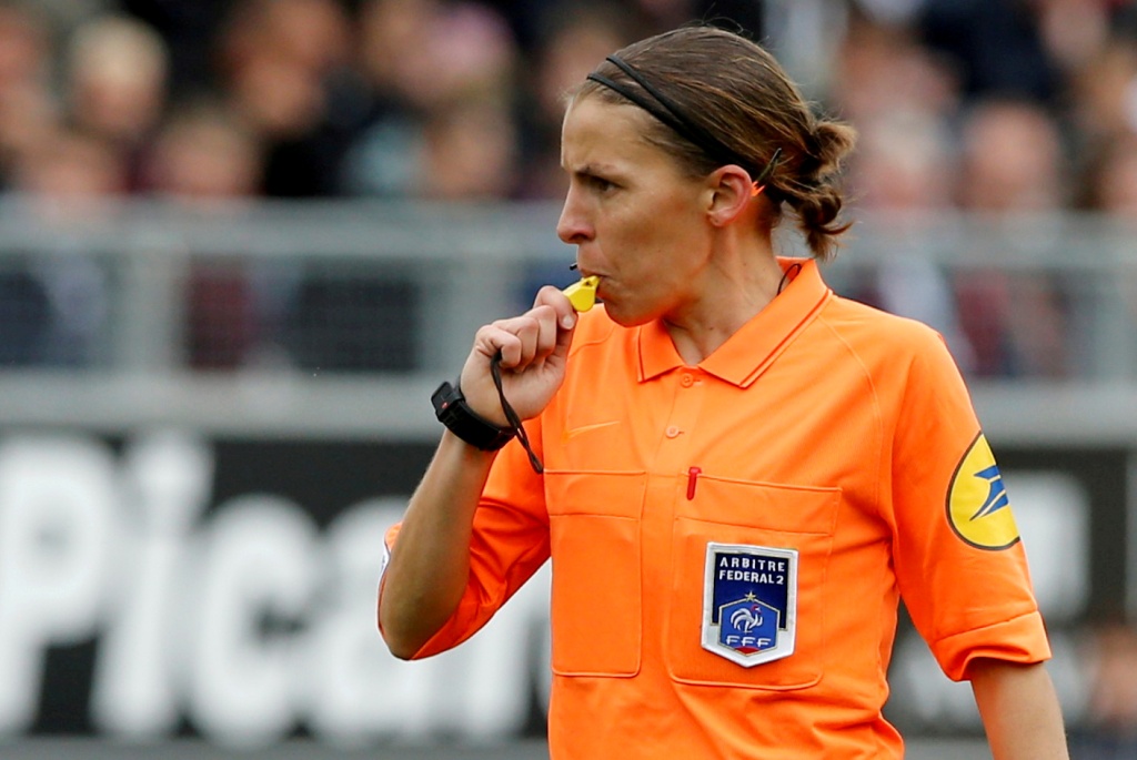 Stéphanie Frappart será la primera en pitar la Supercopa de Europa (Reuters)