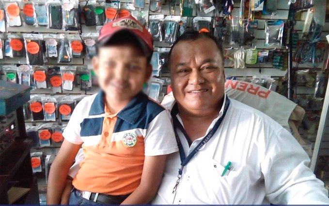 El periodista había sido víctima de otro ataque el año pasado luego de que su auto fuera baleado. (@PDesplazadosMX)