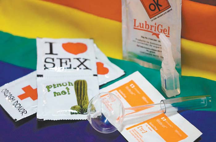 Acodemis entrega este kit de reducción de daños para usuarios de drogas. Gabriela Jiménez