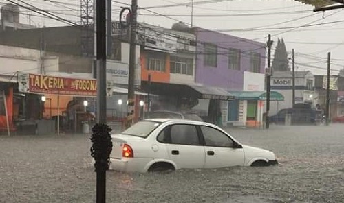 Las autoridades locales ya trabajan en los sitios afectados. (Especial)