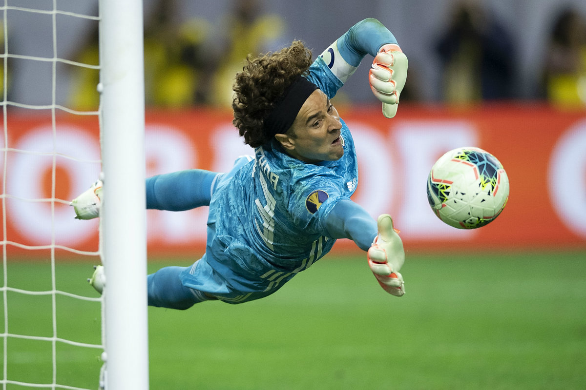 América ya tendría un acuerdo con el Standard de Lieja para fichar a Guillermo Ochoa (Imago7)