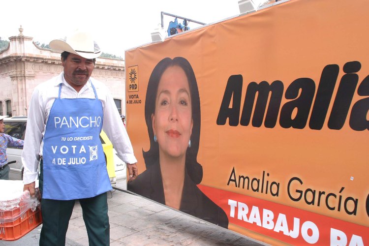 INE prohibe a funcionarios hacer promoción personalizada/Cuartoscuro.