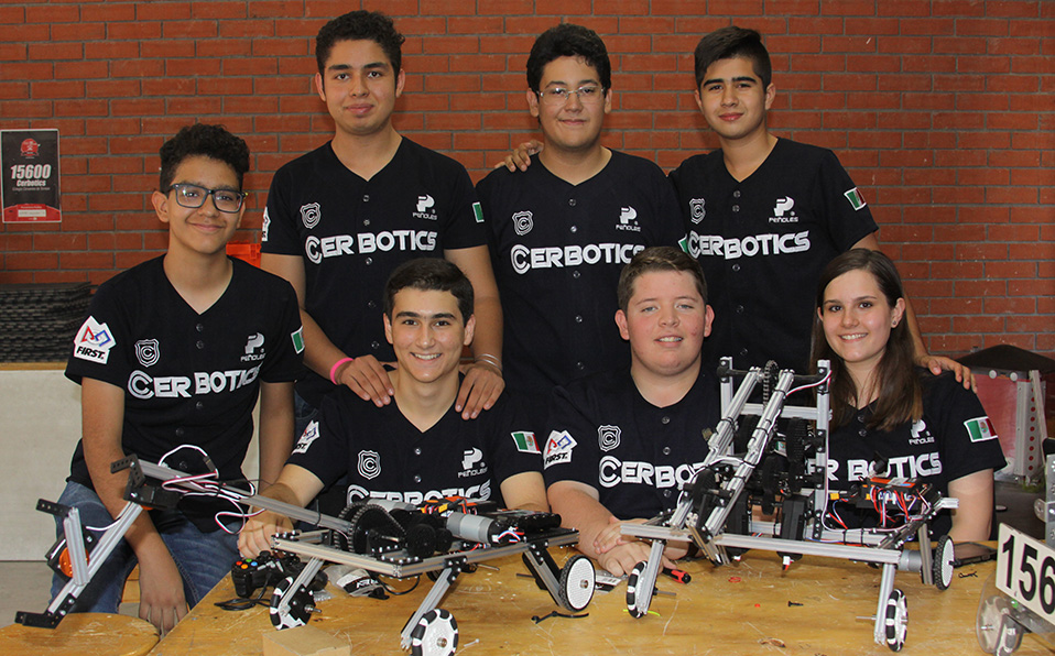 Los jóvenes ya empezaron a generar prototipos para el FIRST Global Challenge. (Claudia Luévano)