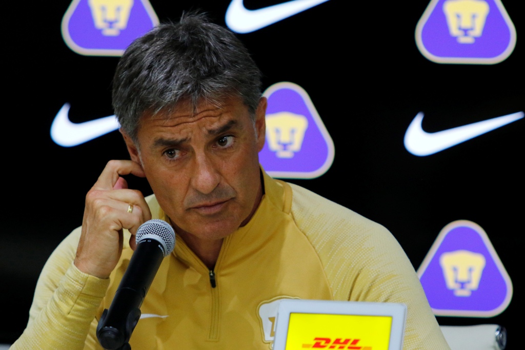 Míchel González, técnico de los Pumas (Imago7)