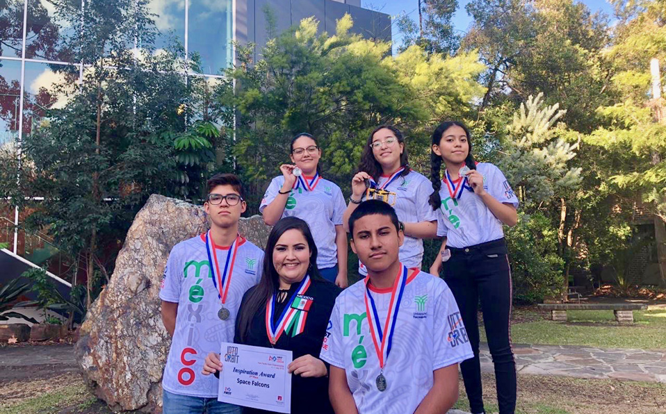 Space Falcons del TecNotivox Laguna ganaron un reconocimiento en Sídney por sus valores y su trabajo. (Cortesía)