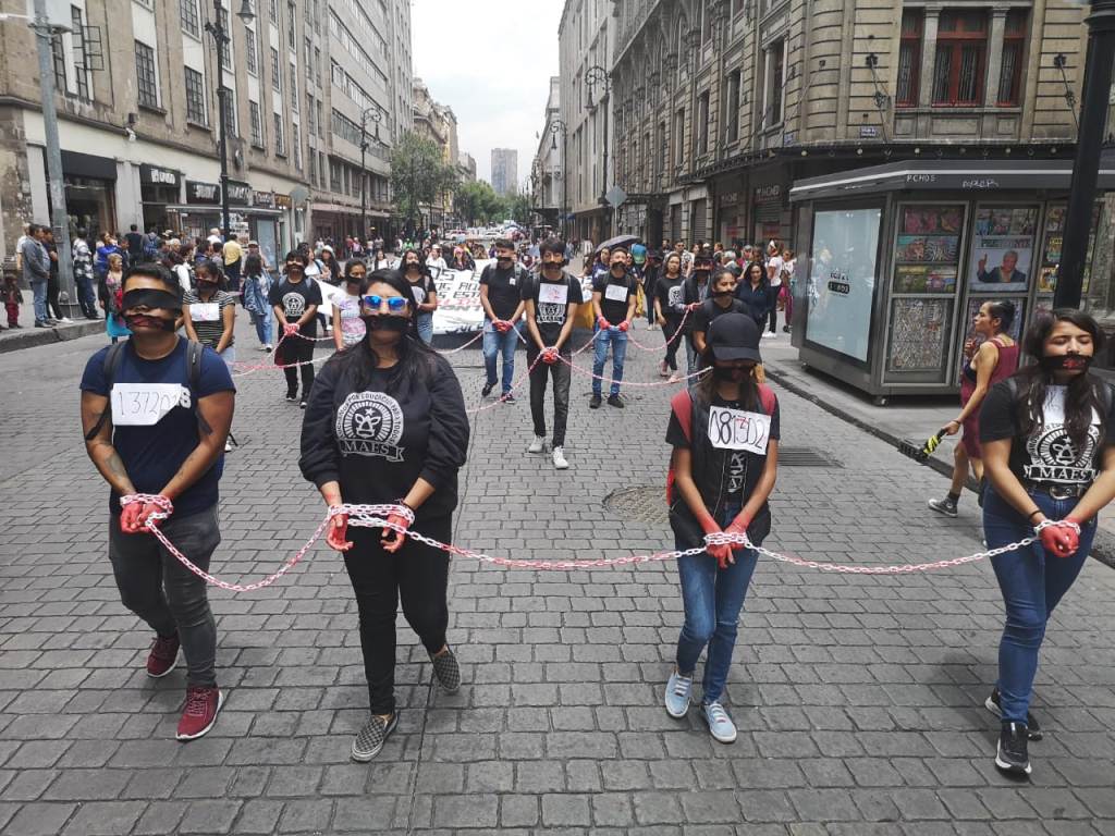 Estudiantes excluidos marcharon al Zócalo de CdMx. | César Velázquez