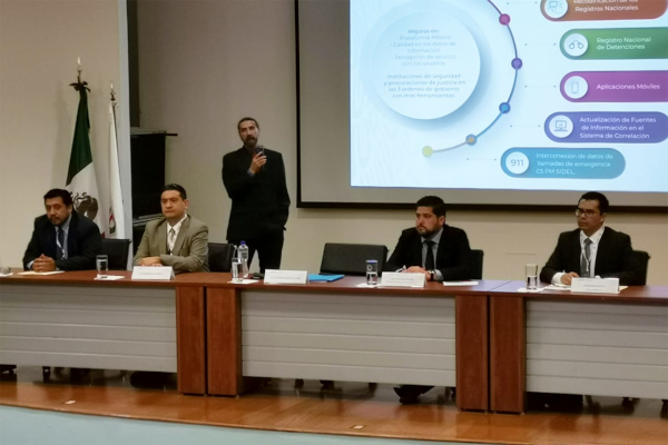 Funcionarios de los C4 y C5 y secretarios de seguridad de todo el país se reunieron en la conferencia "Casos de éxito en el uso de las Tic's. |Verónic