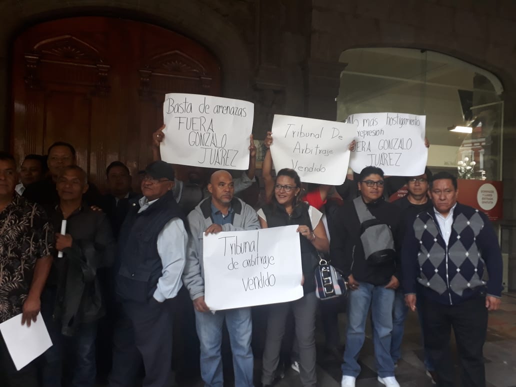 Los trabjadores sindicalizados se pronunciaron en contra de Gonzalo Juárez (Rafael González)