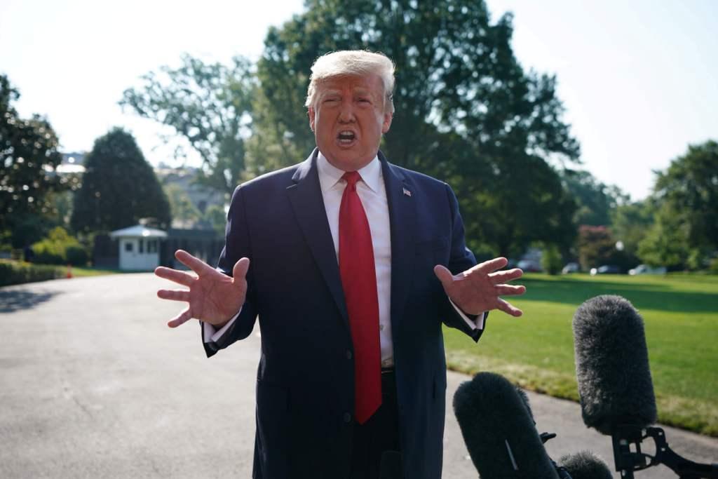 Trump explicó que, en los últimos días, ha tenido "muchas conversaciones" con miembros del Legislativo. AFP