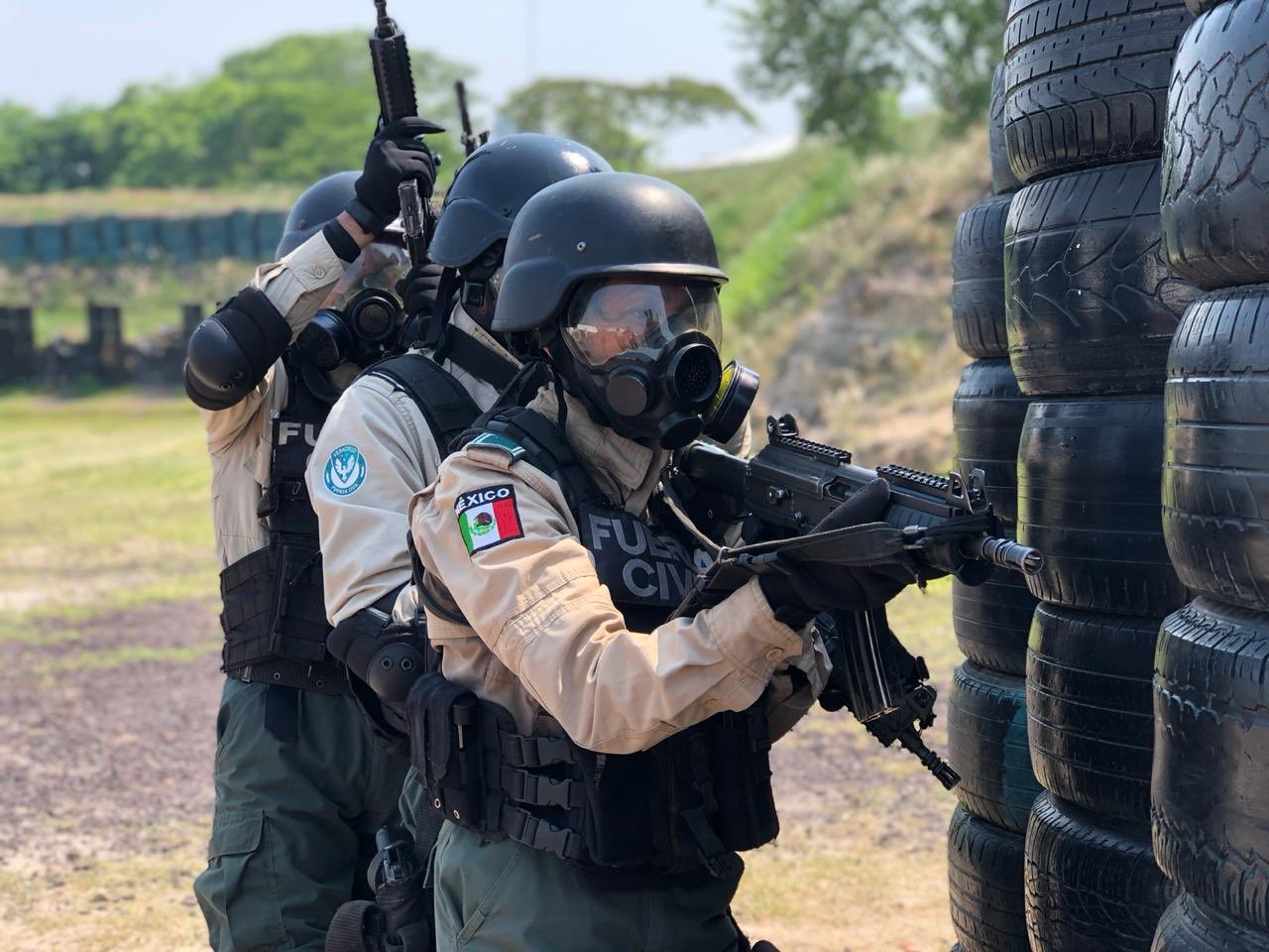 Elementos de seguridad resguardaron el área en espera de los servicios periciales. (@SP_Veracruz)
