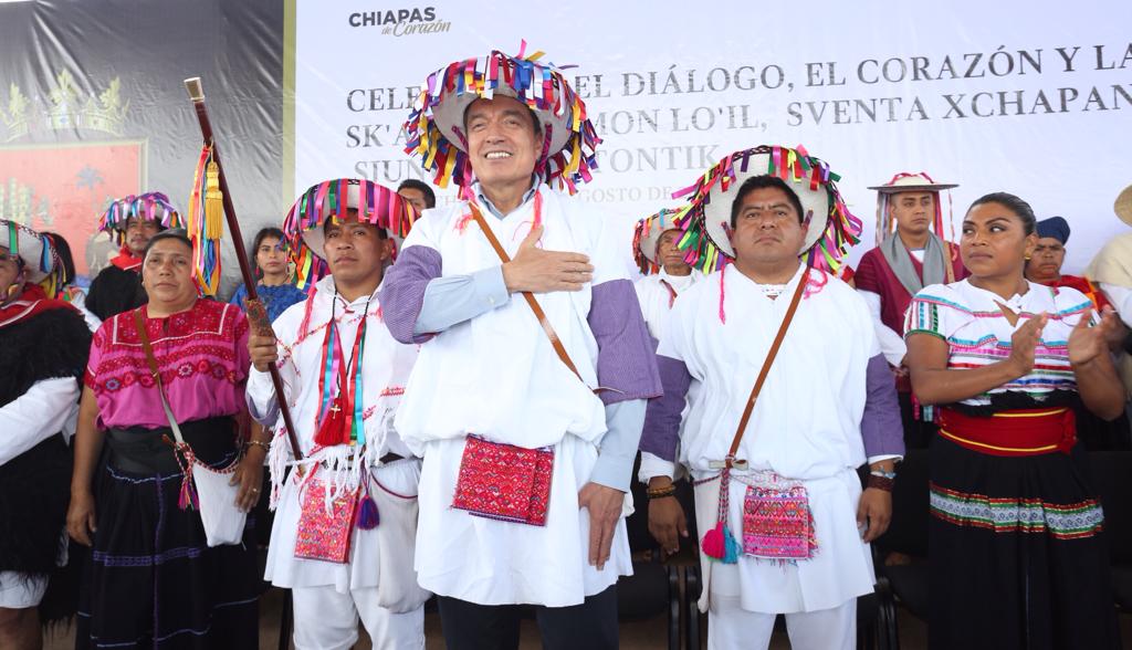 Rutilio Escandón estuvo presente con titulares del gobierno estatal, el director del INAH y presidentes municipales de Chiapas.
