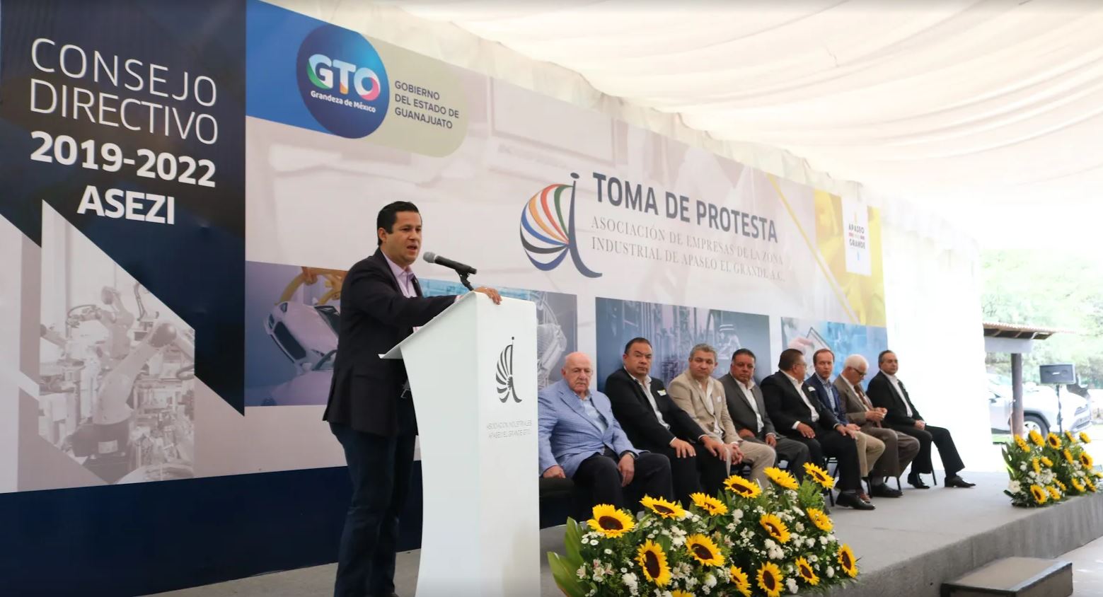 Toma protesta Diego a Comité Directivo de la Asociación de Empresas de la Zona Industrial de Apaseo el Grande (Dany Béjar)