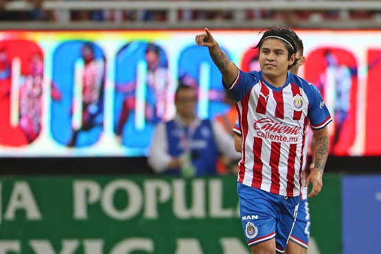 Chivas volvió a ganar en casa y suma 7 unidades en lo que va del torneo. (Fernando Carranza)