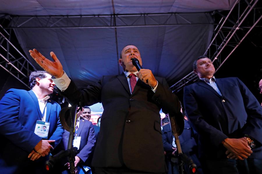 Alejandro Giammattei aventaja la elección de Guatemala. (EFE)