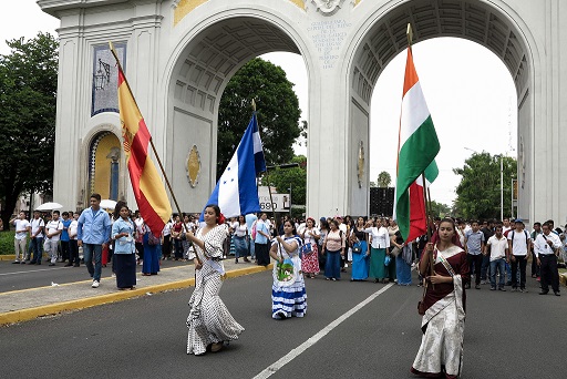 Jóvenes de la luz del mundo realizarón una marcha por Guadalajara. (Franco González)