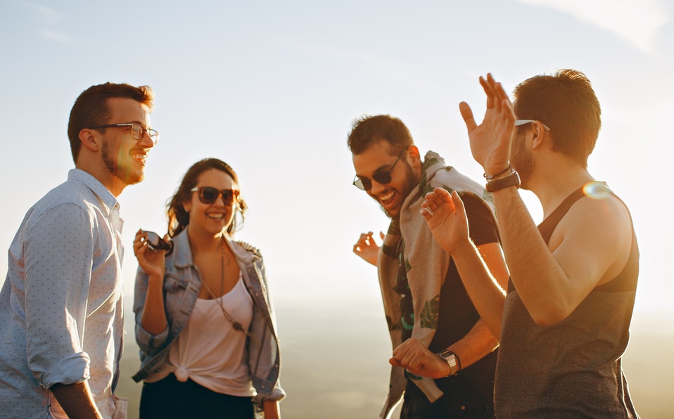 El 12 de agosto se celebra el Día Internacional de la Juventud y este año tiene como tema la educación inclusiva y accesible. (Cortesía Pexels)