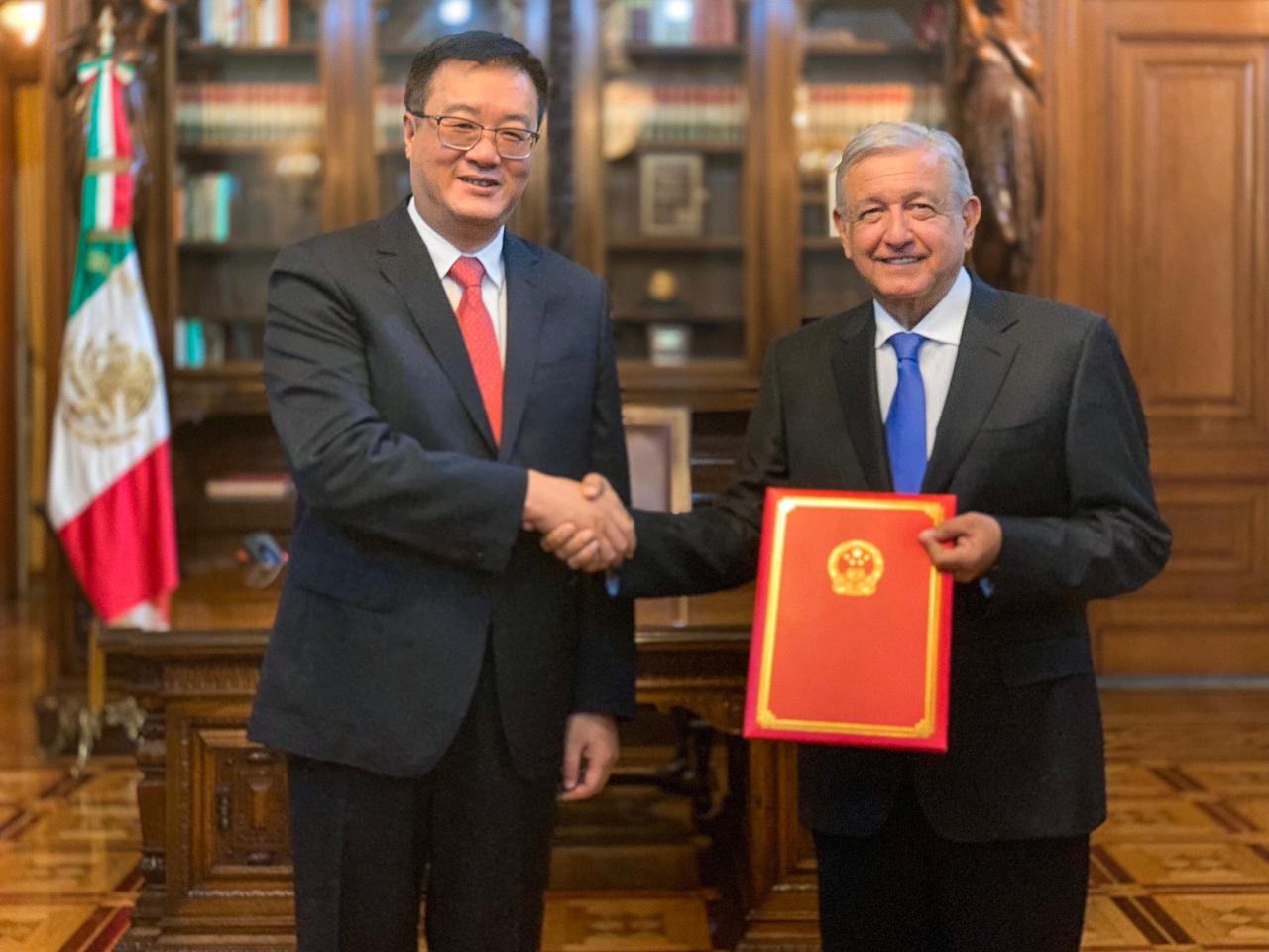 AMLO recibió a Zhu Qing Qiao, embajador de la República Popular China/Especial.