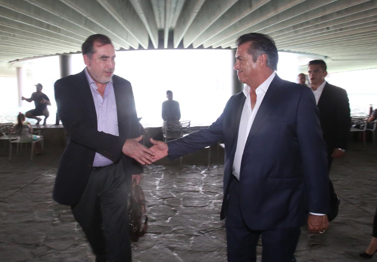 El mandatario estatal precisó que del Estado son seis proyectos que engloban dos mil 768 millones de pesos. Foto: Raúl Palacios