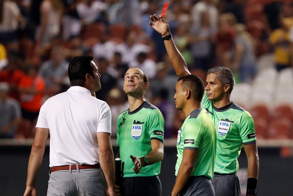 Mike Petke es despedido por el Real Salt Lake (Reuters)