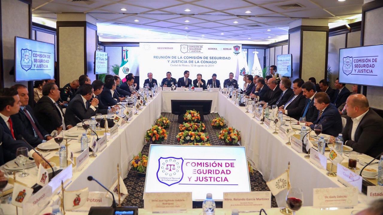 Reunión de la Conago con FGR. (Tomado de @HectorAstudillo)