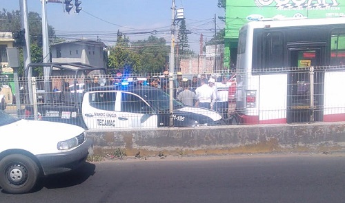 El conductor fue detenido. (Especial)