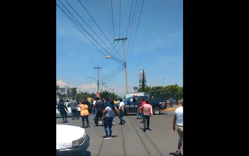 Los hechos se registraron frente a una zona comercial. (Especial)