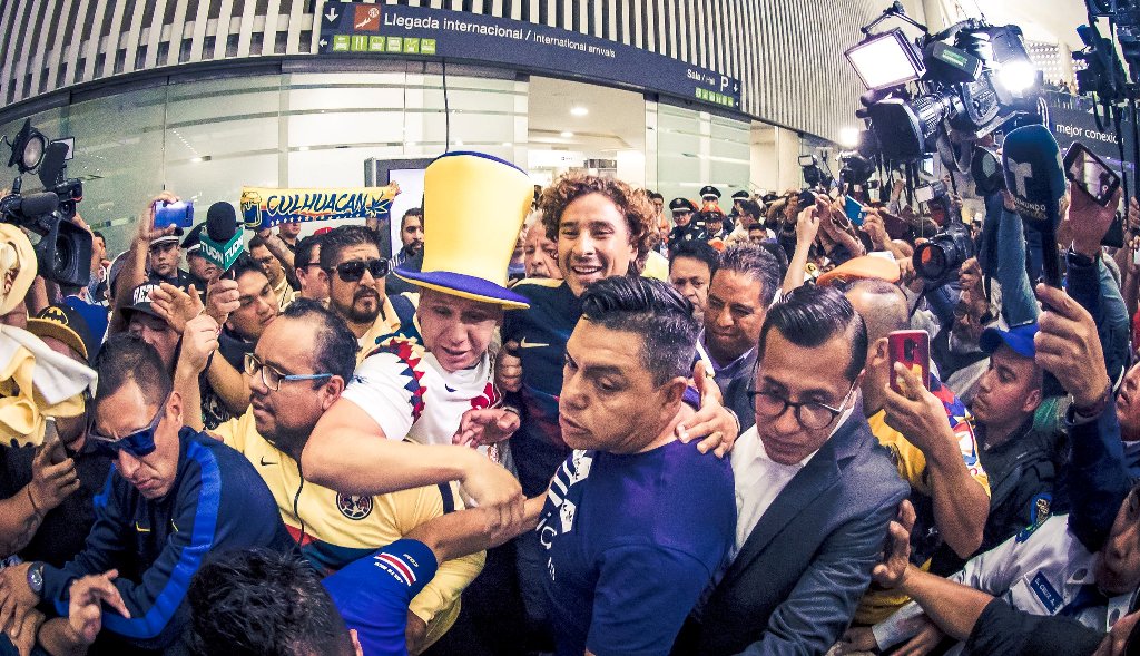 La llegada de Ochoa a la Ciudad de México fue una fiesta americanista (Twitter: Club América)
