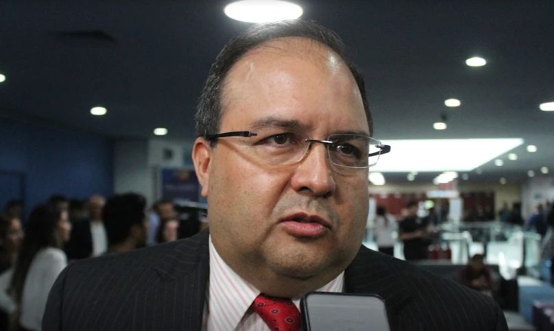 Líder del CCEL habla sobre la Presa El Zapotillo. (Foto: Dany Béjar)