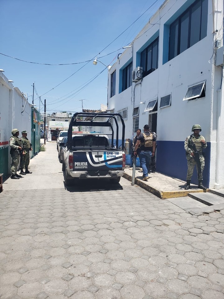 Los policías fueron desarmados como parte de la investigación. (Isabel Zamudio)