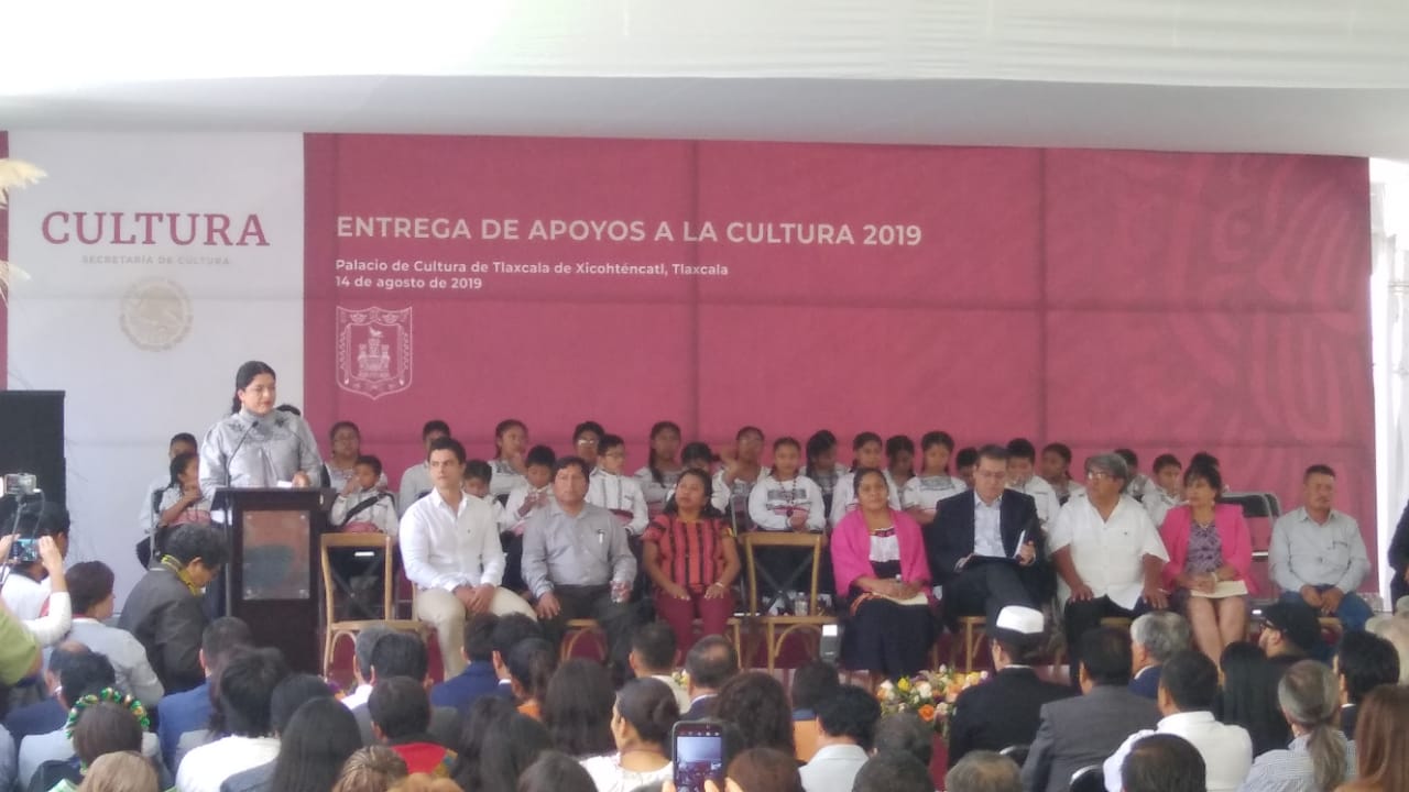 La Secretaria de Cultura Federal, Alejandra Frausto Guerrero, realizó la entrega de apoyos (Especial)